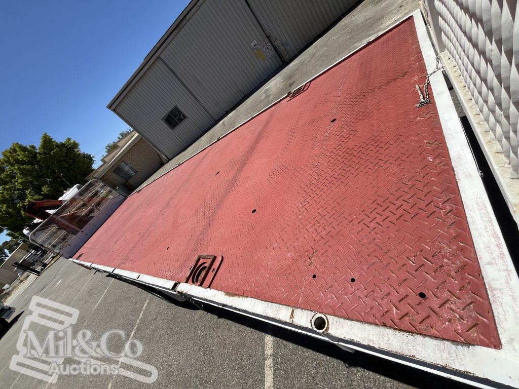 2005 Hino Ranger Tray Back Truck with Crane tray from rear