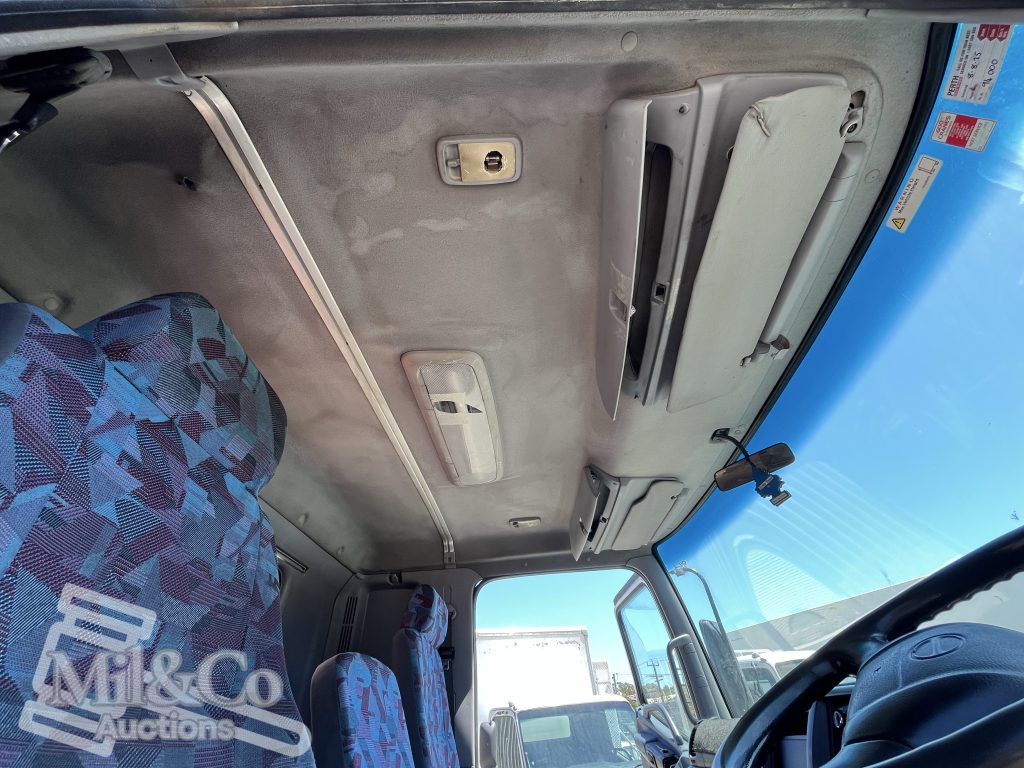 2005 Hino Ranger Tray Back Truck with Crane interior roof lining