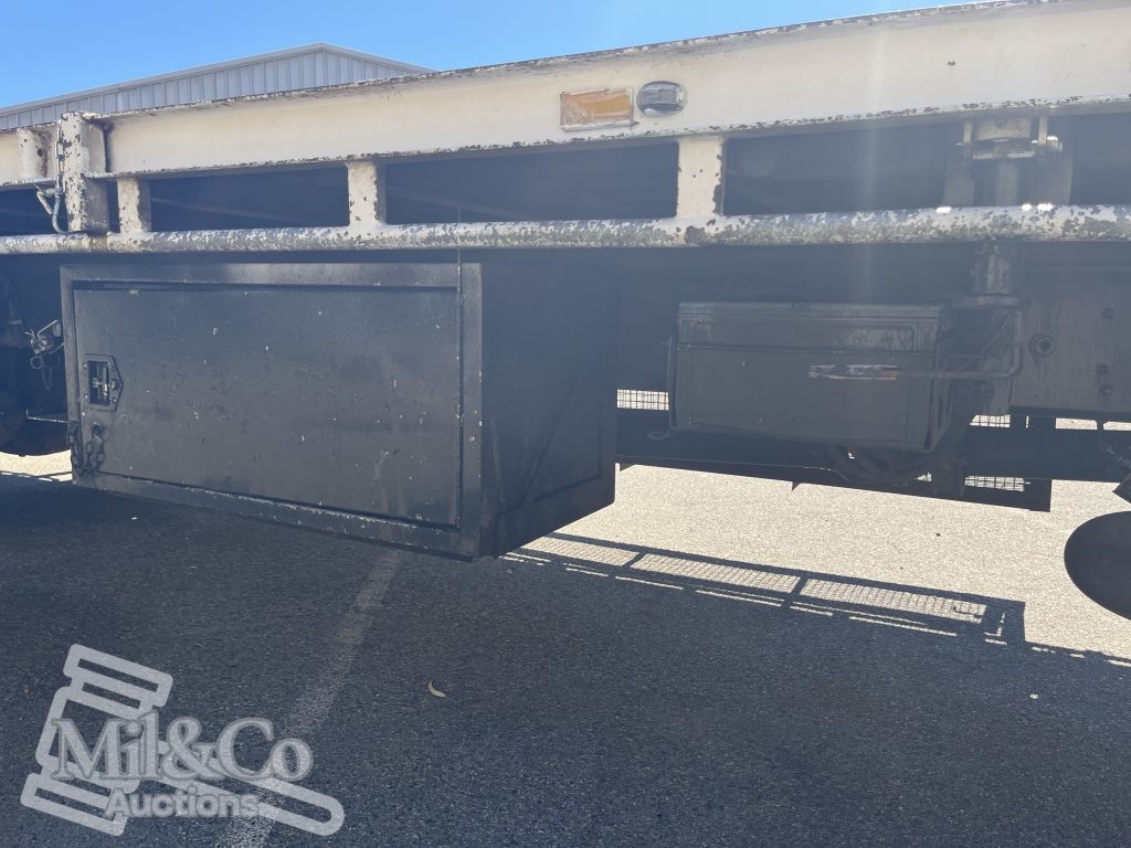 2012 Isuzu FVZ 1000 Tray Back Truck with Hiab under tray tool boxes