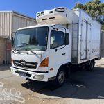 2004 Hino 500 FD Fridge Truck exterior front passenger corner