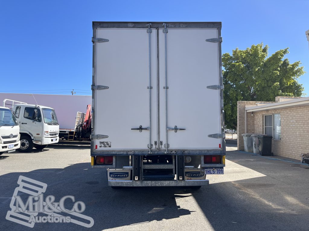2004 Hino 500 FD Fridge Truck exterior rear
