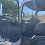 2004 Hino 500 FD Fridge Truck passenger doorway