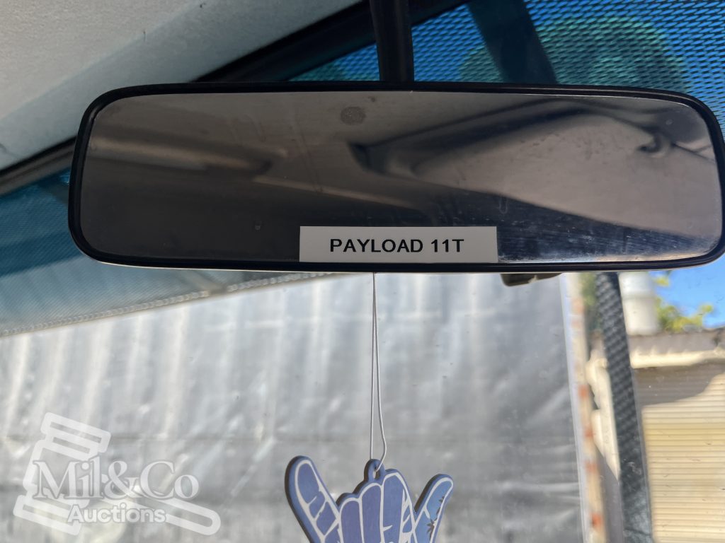 2005 Hino 500 GH Fridge Truck payload 11 tonne