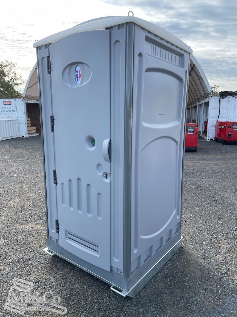 Portaloo exterior front corner